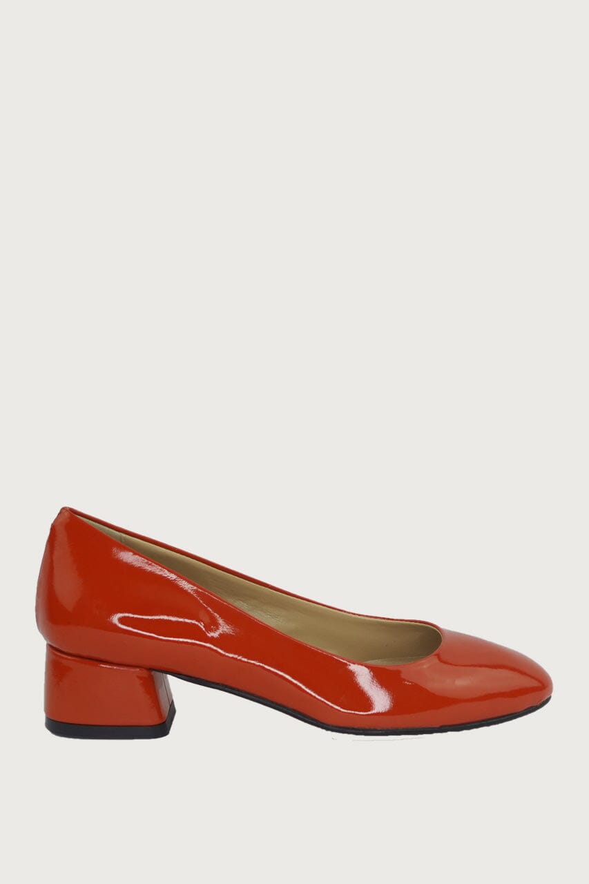 Pretty Orange-Red Patent – andreacarrano