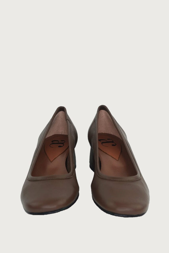 Elena Chocolate Brown Leather Heels andreacarrano 