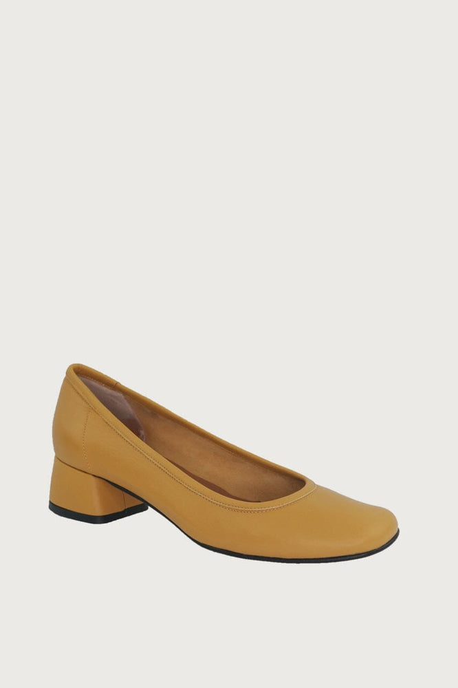 Elena Mustard Leather Heels andreacarrano 