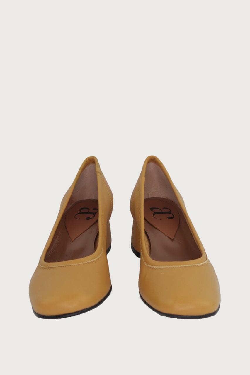 Elena Mustard Leather Heels andreacarrano 
