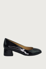 Pretty Black Patent Heels andreacarrano 