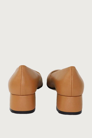 Pretty Cognac Leather Heels andreacarrano 