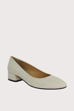 Pretty Off-White Leather Heels andreacarrano 