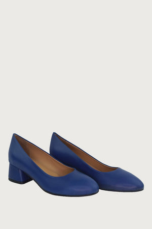 Pretty Royal Blue Leather Heels andreacarrano 