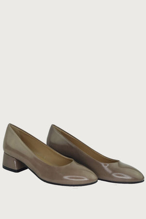Pretty Taupe Leather Heels andreacarrano 
