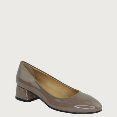 Pretty Taupe Patent Heels andreacarrano 